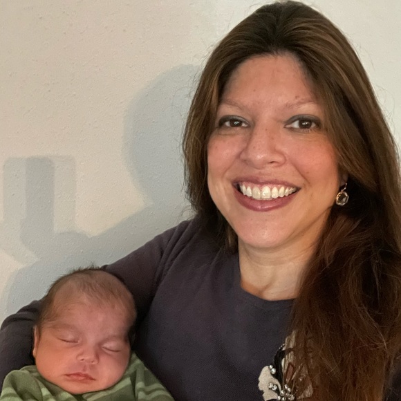 Meet your Posher, Cassie - Picture 6 of 7